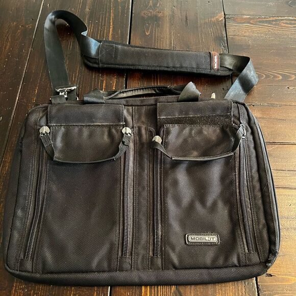 Mobil IT Lab Top Carrying Case - Picture 1 of 3